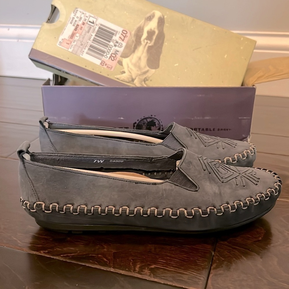 Hush Puppies navy loafers NiB 7